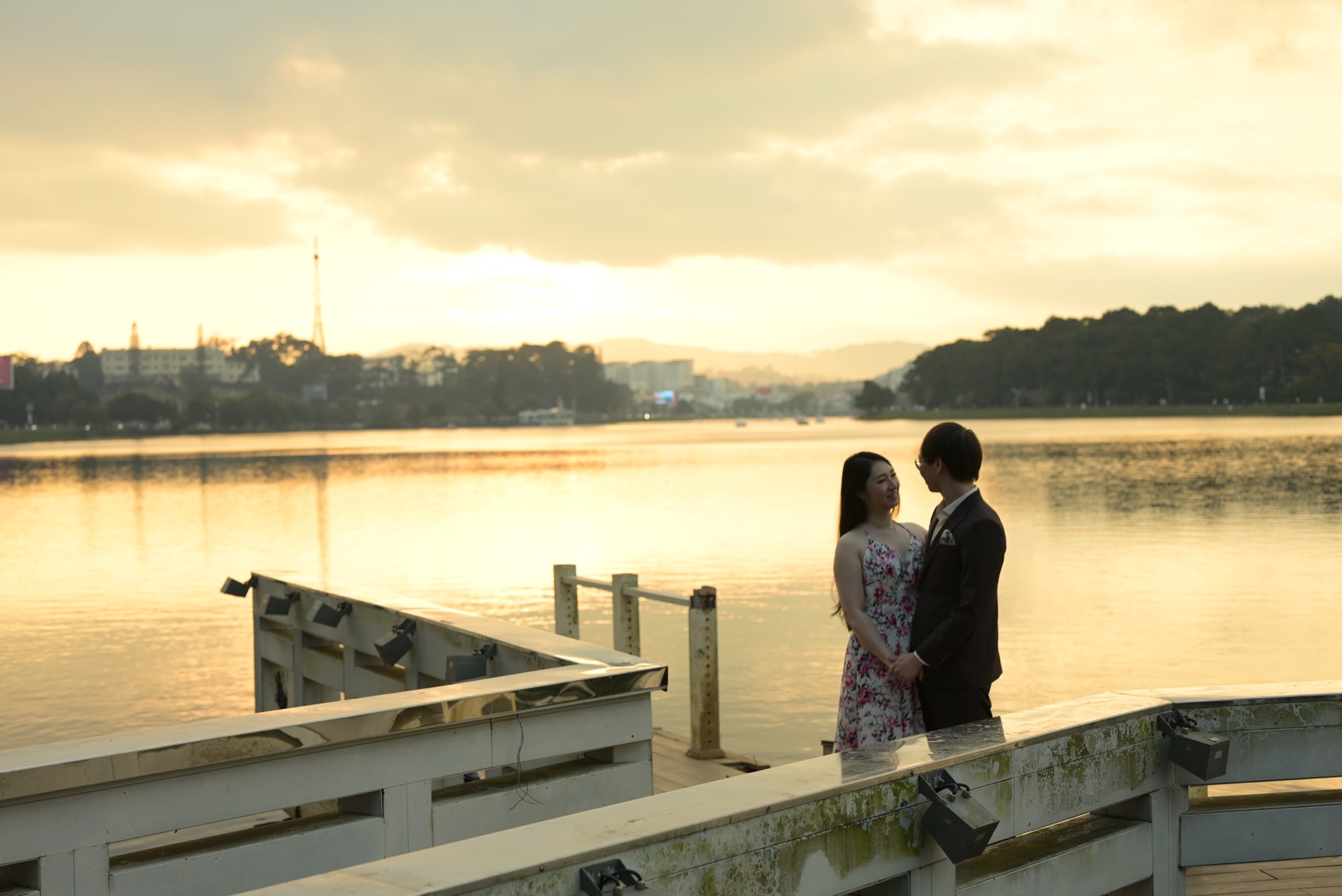 Jeremy and Ming-Sum at Xuan Huong Lake